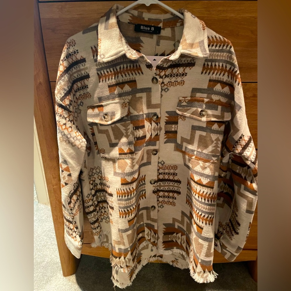 Woman’s aztec shacket - Picture 1 of 3